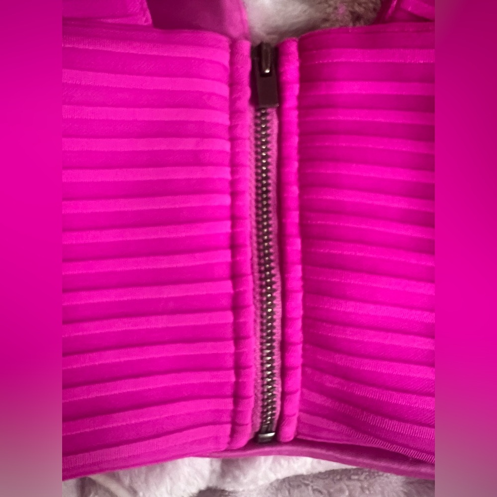 π Express y2k Era Hot Pink Ribbed Crop Top β Size Small - Barbiecore Summer - Picture 5 of 11